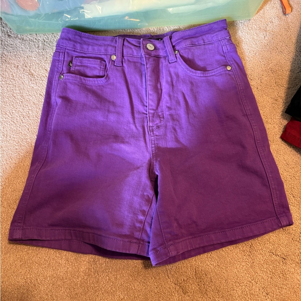 NWOT- Judy blue purple denim shorts. 

Size medium- fits a 6-8. Stunning.